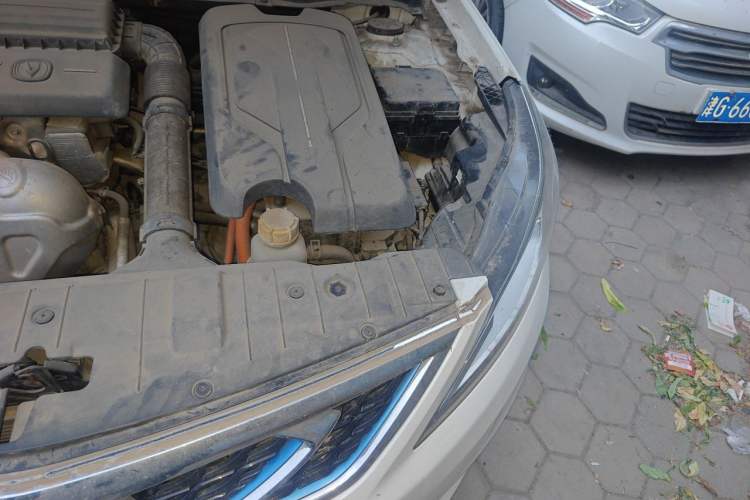 Used CHANGAN Eado New Energy 2018 1.0T PHEV Navigation Model Engine Bay Left