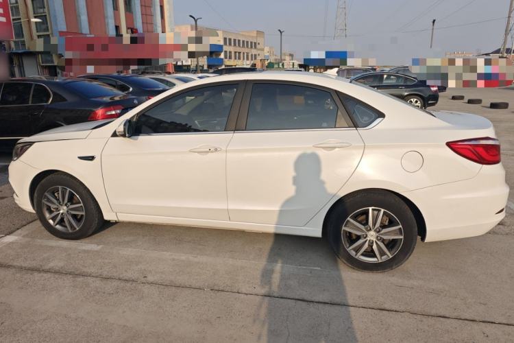 Used CHANGAN Eado New Energy 2018 1.0T PHEV Navigation Model Exterior 3
