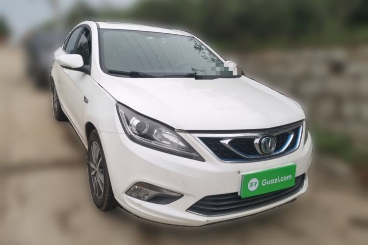 Used CHANGAN Eado New Energy 2018 1.0T PHEV Navigation Model Front Right 45 Deg