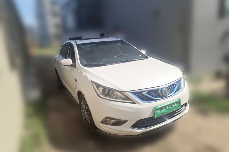 Used CHANGAN Eado New Energy 2018 1.0T PHEV Navigation Model Front Right 45 Deg