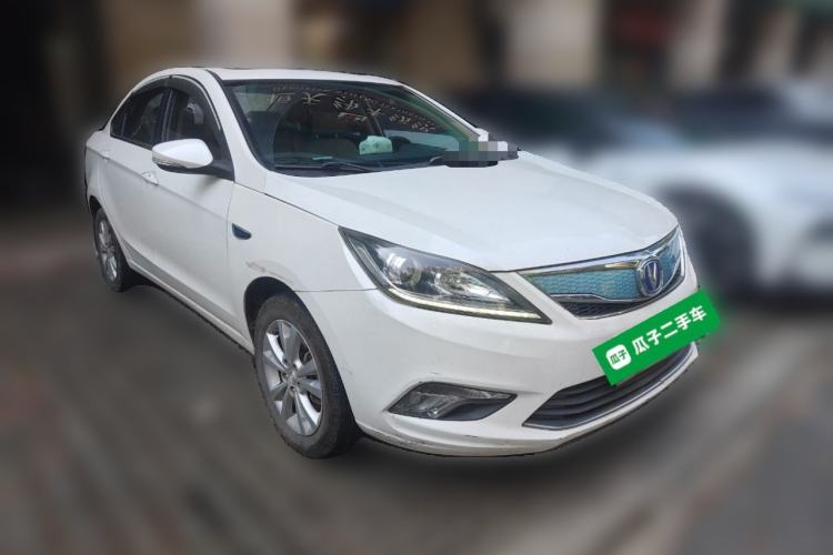 Used CHANGAN Eado New Energy 2018 EV300 Deluxe Model Front Right 45 Deg