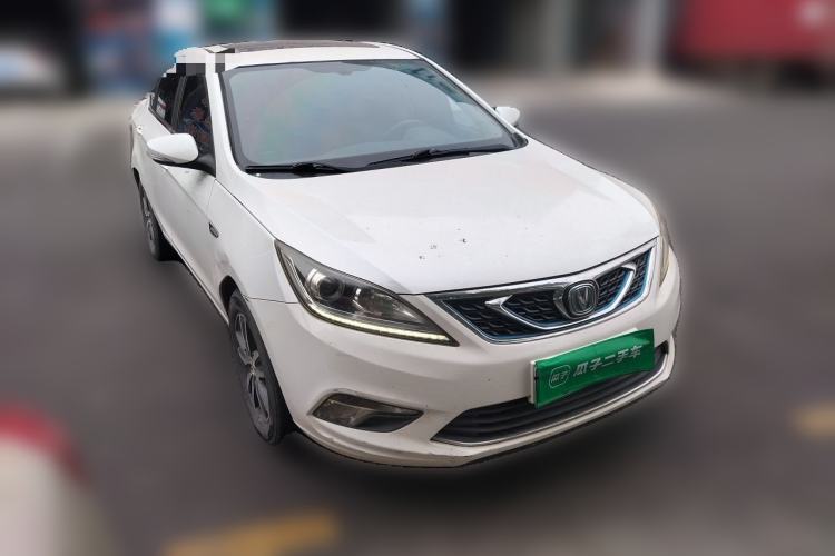 Used CHANGAN Eado New Energy 2018 1.0T PHEV Navigation Model Front Right 45 Deg