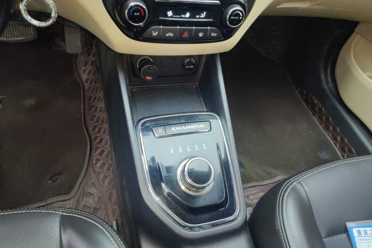 Used CHANGAN Eado New Energy 2018 EV300 Enjoyment Model Gear Lever