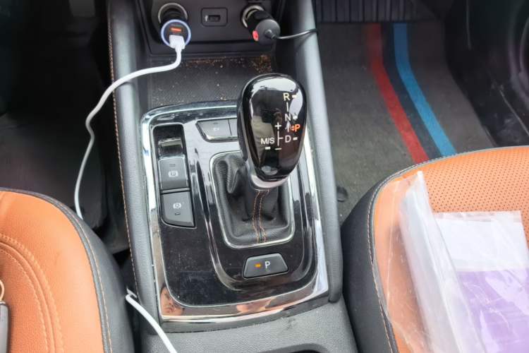 Used CHANGAN Eado New Energy 2018 1.0T PHEV Navigation Model Gear Lever