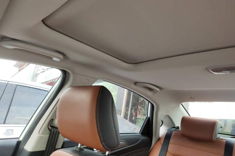 Used CHANGAN Eado New Energy 2018 1.0T PHEV Navigation Model Headliner