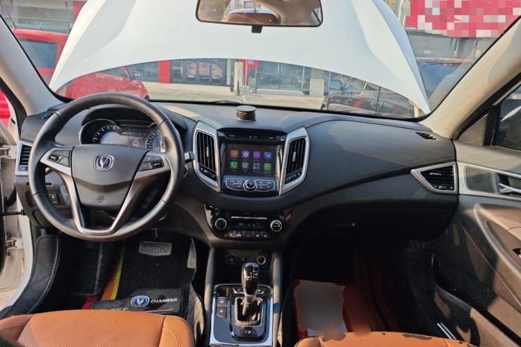 Used CHANGAN Eado New Energy 2018 1.0T PHEV Navigation Model Interior 2
