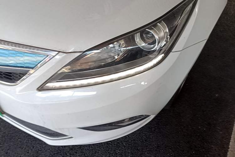 Used CHANGAN Eado New Energy 2018 EV300 Enjoyment Model Left Front Headlight
