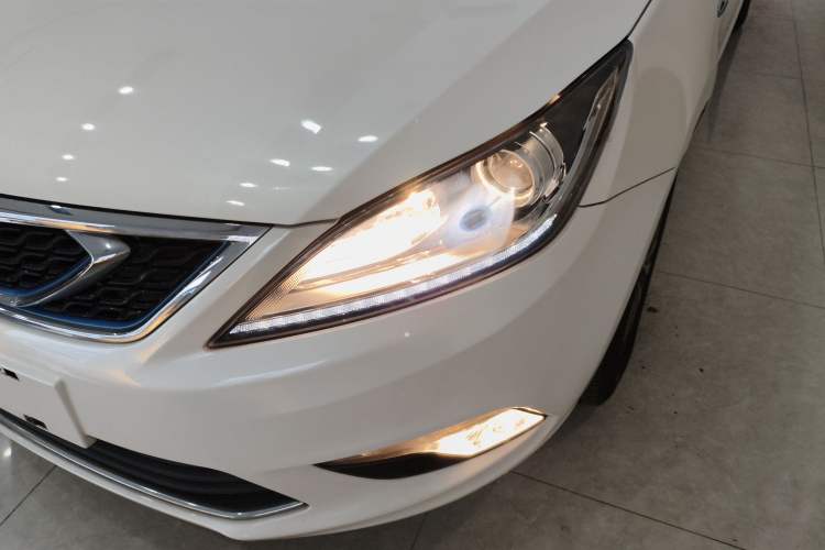 Used CHANGAN Eado New Energy 2018 1.0T PHEV Navigation Model Left Front Headlight