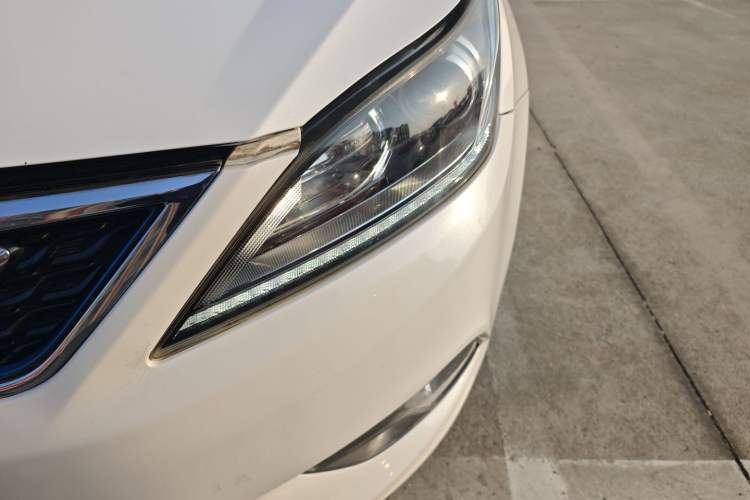 Used CHANGAN Eado New Energy 2018 1.0T PHEV Navigation Model Left Front Headlight