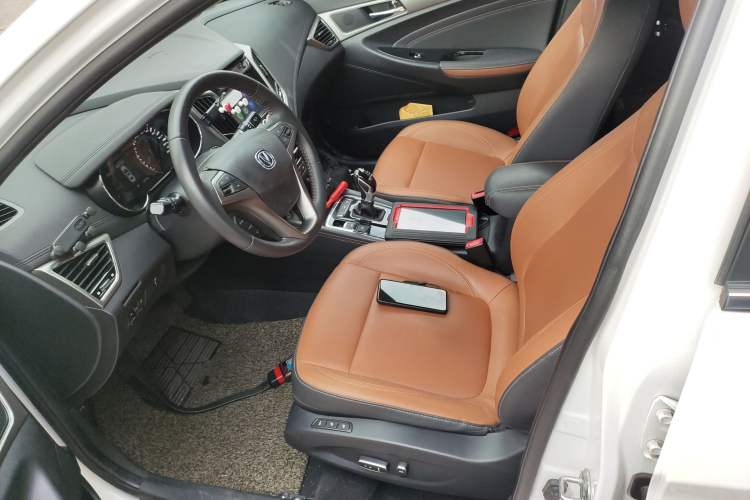Used CHANGAN Eado New Energy 2018 1.0T PHEV Navigation Model Left Front Seat
