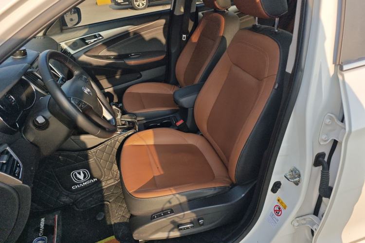 Used CHANGAN Eado New Energy 2018 1.0T PHEV Navigation Model Left Front Seat