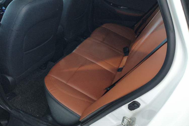 Used CHANGAN Eado New Energy 2018 1.0T PHEV Navigation Model Left Rear Seat