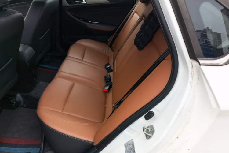 Used CHANGAN Eado New Energy 2018 1.0T PHEV Navigation Model Left Rear Seat