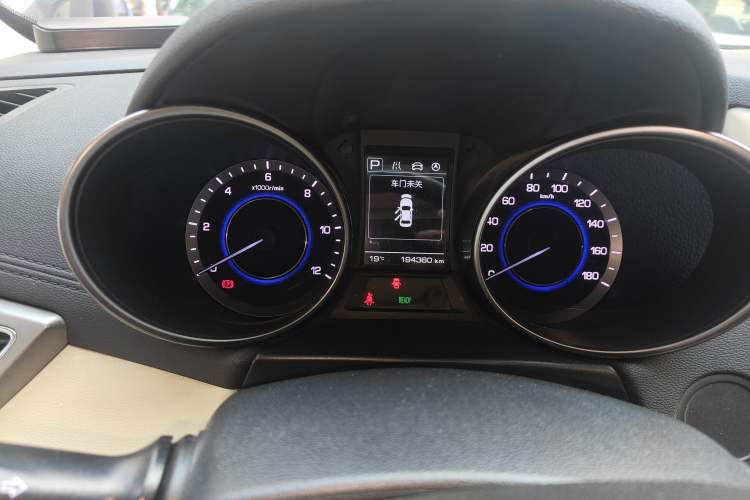 Used CHANGAN Eado New Energy 2018 EV300 Deluxe Model Odometer Close Up