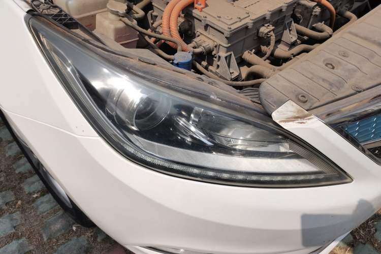 Used CHANGAN Eado New Energy 2018 EV300 Enjoyment Model Right Front Headlight