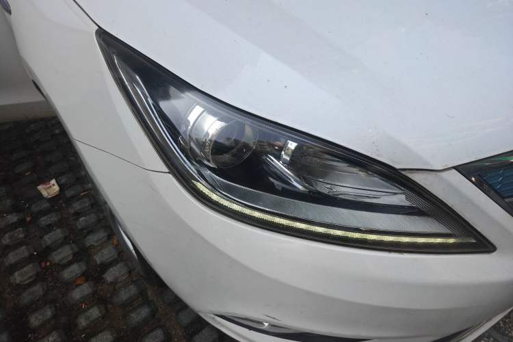 Used CHANGAN Eado New Energy 2018 EV300 Deluxe Model Right Front Headlight