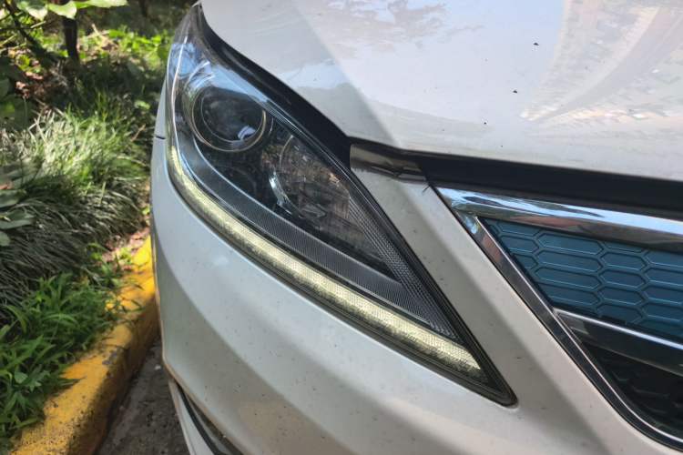 Used CHANGAN Eado New Energy 2018 EV300 Enjoyment Model Right Front Headlight