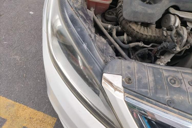 Used CHANGAN Eado New Energy 2018 1.0T PHEV Navigation Model Right Front Headlight