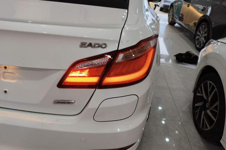 Used CHANGAN Eado New Energy 2018 1.0T PHEV Navigation Model Right Rear Taillight