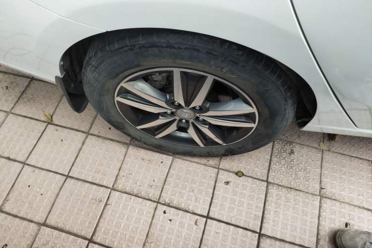 Used CHANGAN Eado New Energy 2018 1.0T PHEV Navigation Model Right Rear Wheel Hub