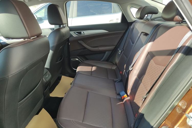 Used CHANGAN Eado New Energy 2019 EV460 Smart Edition Interior 4