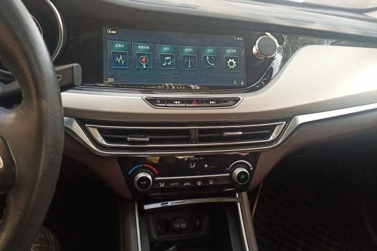 Used CHANGAN Eado New Energy 2019 EV460 Shared Version Audio And AC Panel