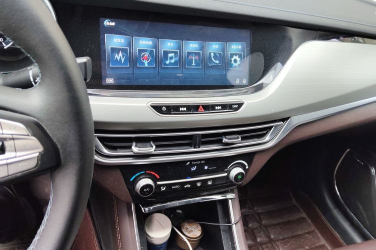 Used CHANGAN Eado New Energy 2019 EV460 Smart Edition Audio And AC Panel