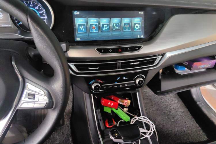 Used CHANGAN Eado New Energy 2019 EV460 Smart Edition Audio And AC Panel