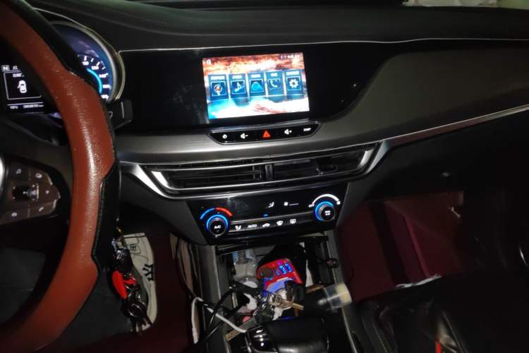 Used CHANGAN Eado New Energy 2019 EV460 Smart Edition Audio And AC Panel