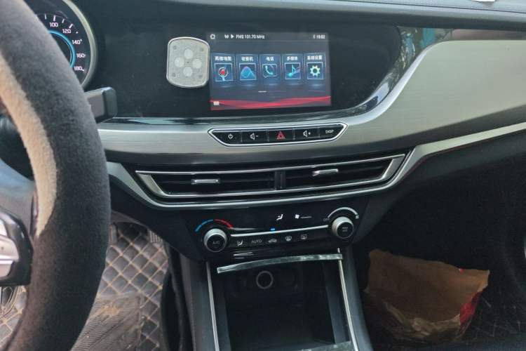 Used CHANGAN Eado New Energy 2019 EV460 Smart Edition Audio And AC Panel
