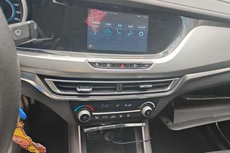Used CHANGAN Eado New Energy 2019 EV460 Smart Edition Audio And AC Panel