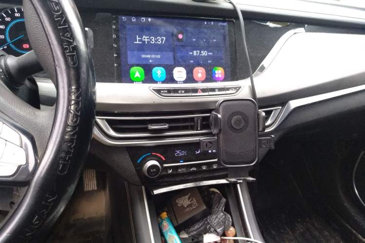 Used CHANGAN Eado New Energy 2019 EV460 Smart Edition Audio And AC Panel