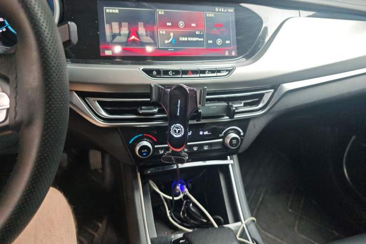 Used CHANGAN Eado New Energy 2019 EV460 Smart Edition Audio And AC Panel