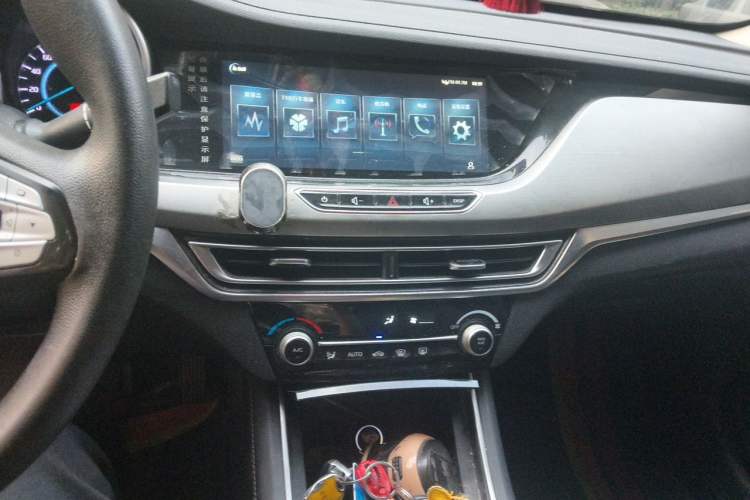 Used CHANGAN Eado New Energy 2019 EV460 Smart Edition Audio And AC Panel