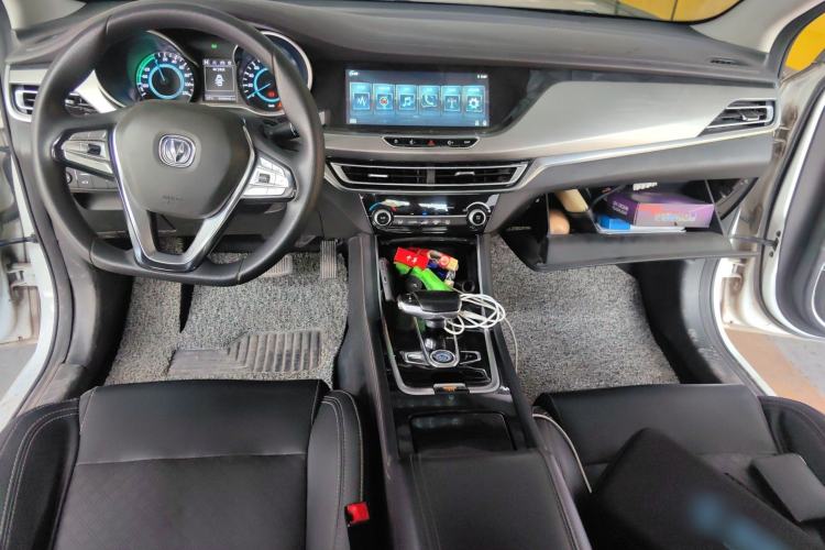 Used CHANGAN Eado New Energy 2019 EV460 Smart Edition Center Console