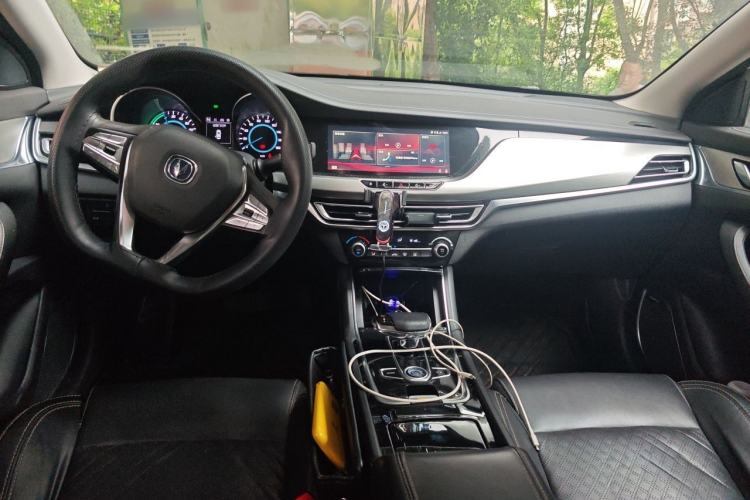 Used CHANGAN Eado New Energy 2019 EV460 Smart Edition Center Console