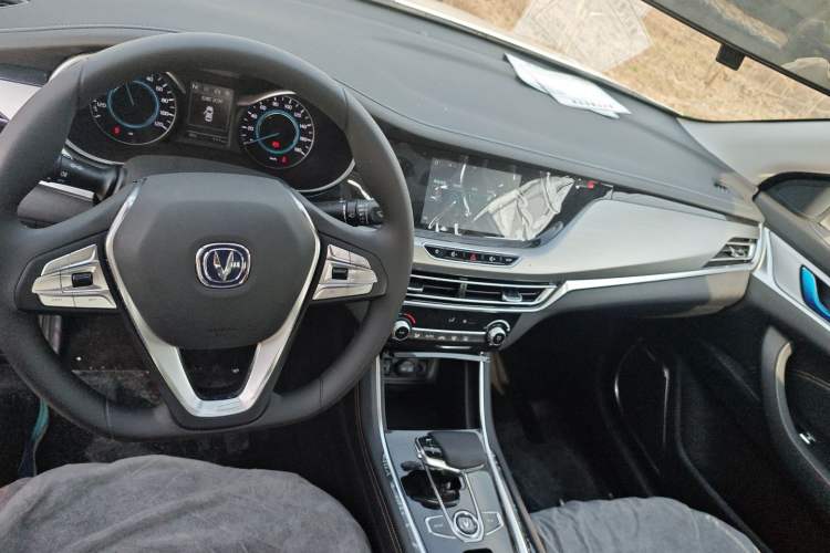 Used CHANGAN Eado New Energy 2019 EV460 Smart Edition Center Console