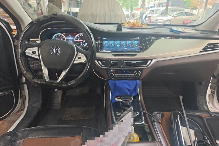 Used CHANGAN Eado New Energy 2019 EV460 Smart Edition Center Console