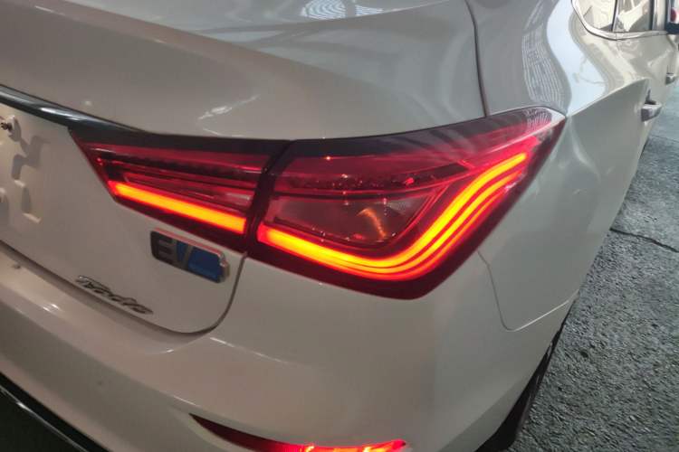 Used CHANGAN Eado New Energy 2019 EV460 Shared Version Exterior 2