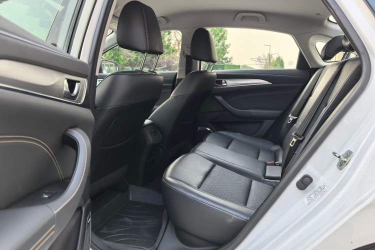 Used CHANGAN Eado New Energy 2019 EV460 Shared Version Exterior 4