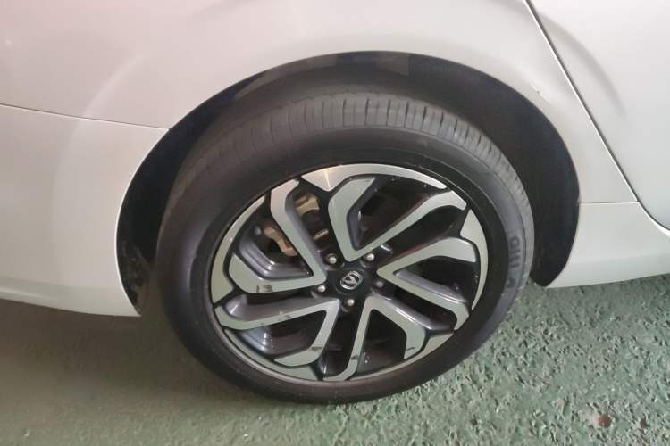 Used CHANGAN Eado New Energy 2019 EV460 Shared Version Exterior 4