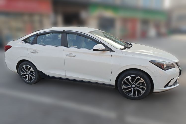 Used CHANGAN Eado New Energy 2019 EV460 Smart Edition Front Right 45 Deg