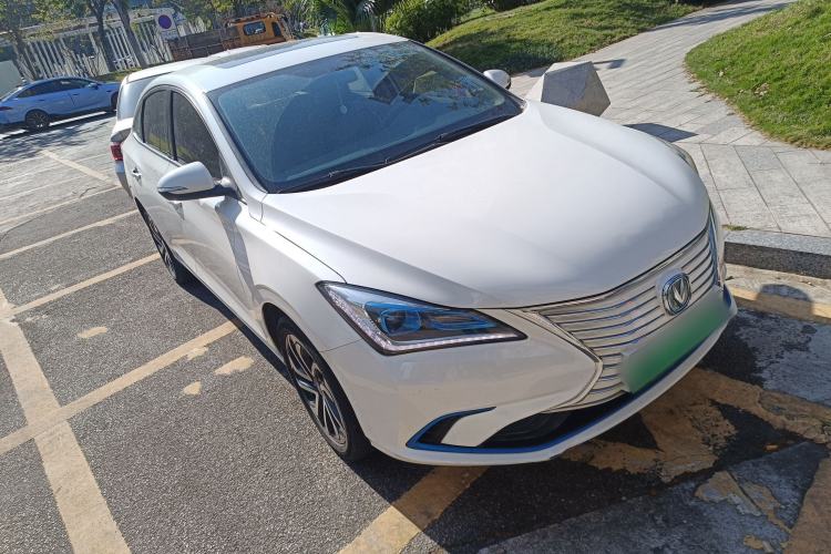 Used CHANGAN Eado New Energy 2019 EV460 Smart Edition Front Right 45 Deg