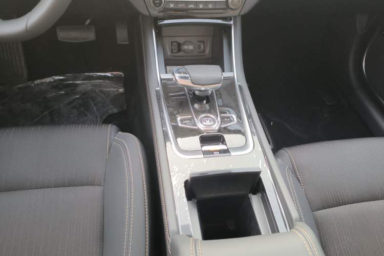 Used CHANGAN Eado New Energy 2019 EV460 Smart Edition Gear Lever