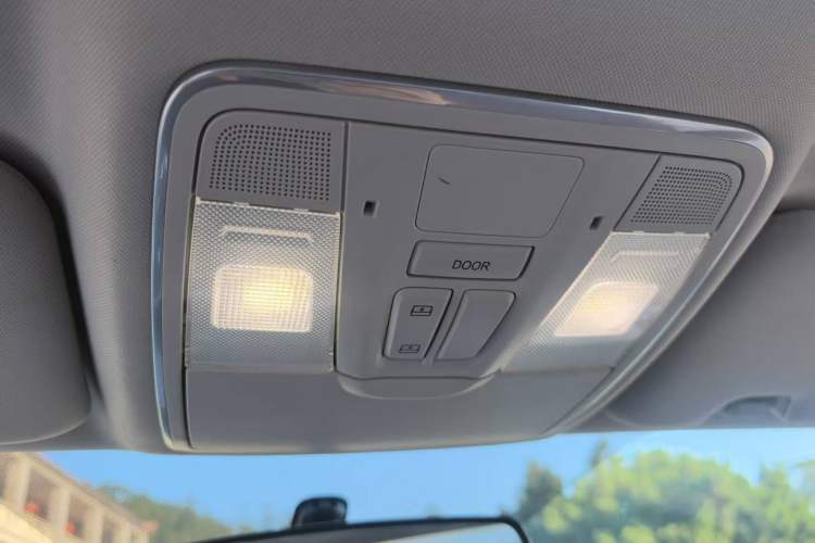 Used CHANGAN Eado New Energy 2019 EV460 Smart Edition Interior 11