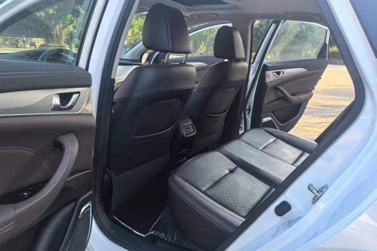Used CHANGAN Eado New Energy 2019 EV460 Smart Edition Interior 3