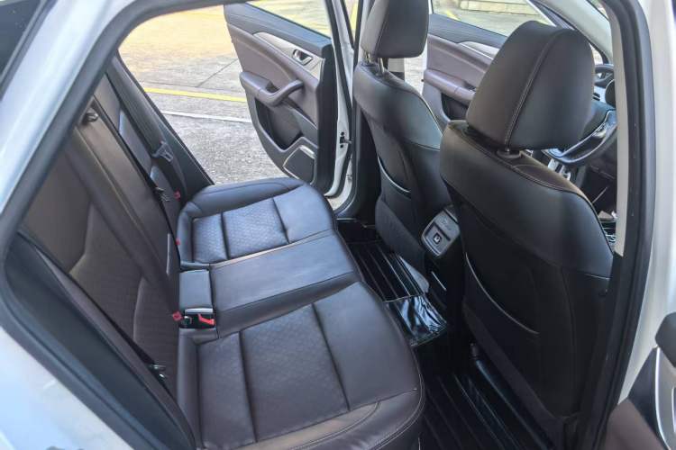 Used CHANGAN Eado New Energy 2019 EV460 Smart Edition Interior 4
