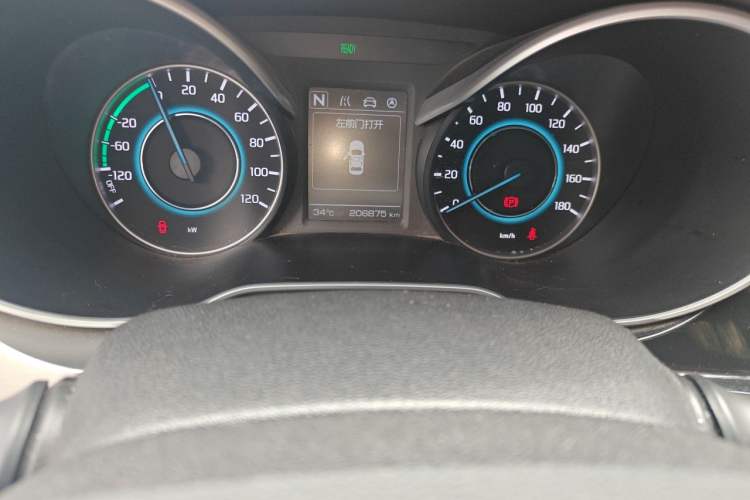 Used CHANGAN Eado New Energy 2019 EV460 Smart Edition Odometer Close Up