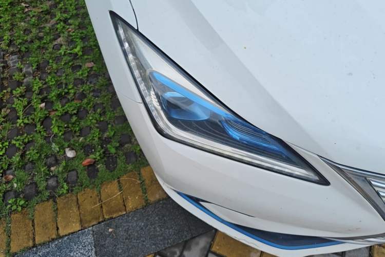Used CHANGAN Eado New Energy 2019 EV460 Smart Edition Right Front Headlight