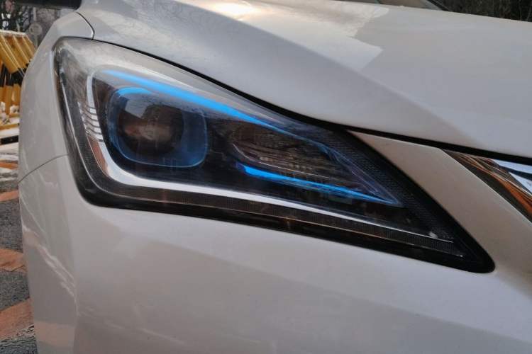Used CHANGAN Eado New Energy 2019 EV460 Smart Edition Right Front Headlight
